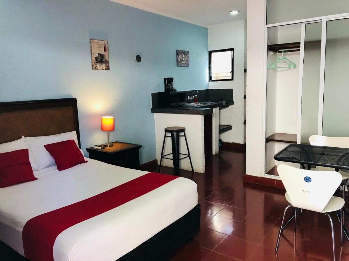 Hotel Dpas 52 Mérida Exterior photo