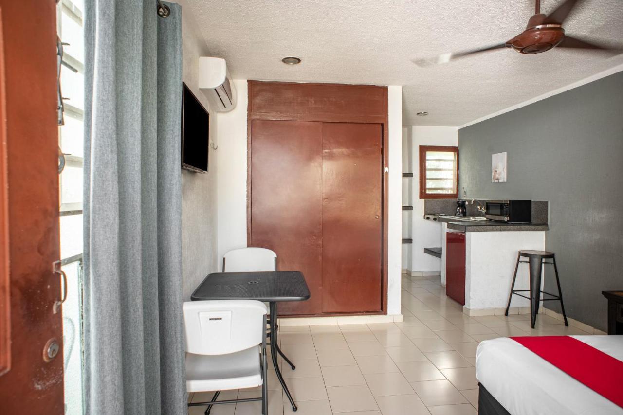 Hotel Dpas 52 Mérida Exterior photo
